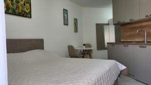 Легло или легла в стая в Horizon Katrina Apartments - Sea line & Beach Access