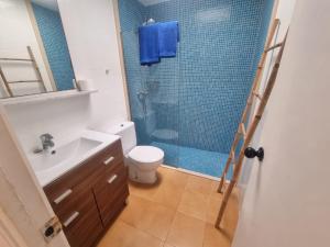 Ένα μπάνιο στο Apartamento Surmar +10 φωτογραφίες