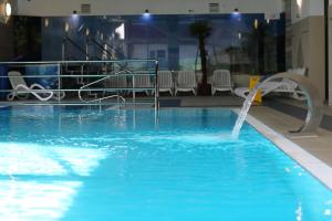 Bazén v ubytovaní Hotel Kalchem alebo v jeho blízkosti