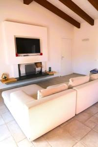 Fotografie z fotogalerie ubytování VILLA MILLEFIORI v destinaci Tornareccio