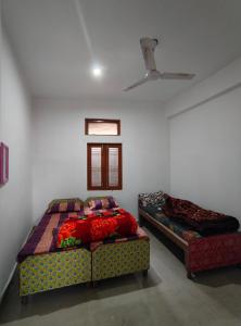 Fotografie z fotogalerie ubytování Hotel श्री KedarAshirwad v destinaci Gupta Kāshi