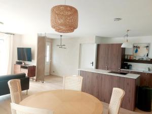 Afbeelding uit fotogalerij van Maison indépendante in Aix-les-Bains