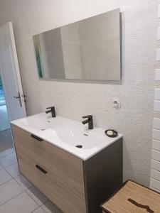 Koupelna v ubytování Maison indépendante + 12 fotografií