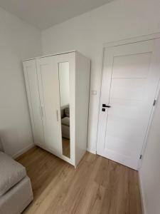 Фотография из галереи Rooms4Less в Гданьске +19 фотографий