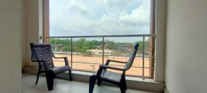 Rõdu või terrass majutusasutuses Srirathna Temple View Inn