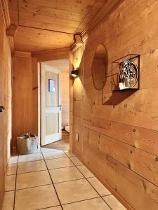 Koupelna v ubytování zentrale, gemütliche Wohnung im Schweizer Stil I Bergblick + 71 fotografií