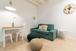 Seating area sa Amazing flat in Barceloneta with private terrace 2-2