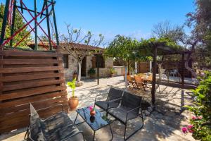 A balcony or terrace at Ariadni Villas Faliraki