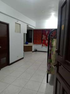 TV a/nebo společenská místnost v ubytování JY7 Room Rentals Cebu
