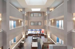 an overhead view of the lobby of a hospital at Hampton Inn Athens in Athens