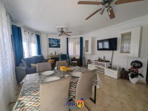 Kép Traditional 3 bedroom Villa with Pool CQ22 szállásáról Ciudad Quesadában a galériában