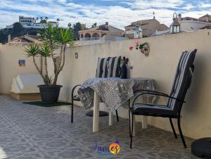 Kép Traditional 3 bedroom Villa with Pool CQ22 szállásáról Ciudad Quesadában a galériában