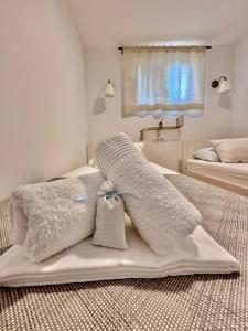 Posteľ alebo postele v izbe v ubytovaní APARTMAN BRANKA *** + 18 fotografií