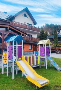 Дитяча ігрова зона в Malinowe Wzgórze domki 60 m2 z balią na wyłączność - płatna