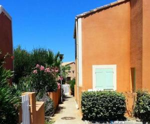Foto dalla galleria di Maison dans résidence CopaCabana a Saint Pierre La Mer