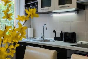 Dapur atau dapur kecil di Six Corners - Sunny Corner +12 gambar