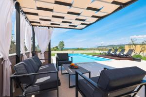 Πισίνα στο ή κοντά στο Villa Mareta ZadarVillas