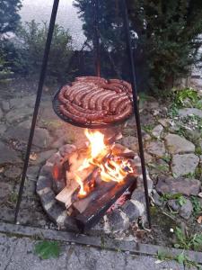 Gril dostupný pro hosty v bed and breakfast