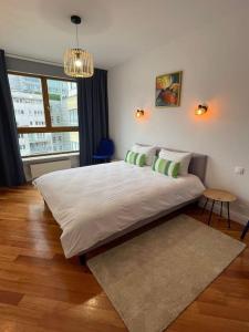 Posteľ alebo postele v izbe v ubytovaní Arkadia The View Luxury Prime Apartment