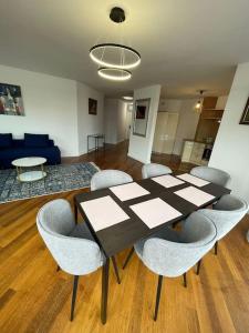 Posedenie v ubytovaní Arkadia The View Luxury Prime Apartment