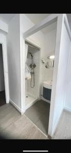 Ένα μπάνιο στο Chambre