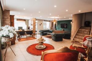 Khu vực ghế ngồi tại Samsun Charme Hotel