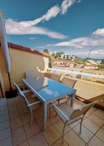 Balkón nebo terasa v ubytování Superbe T3 vue sur mer parking privé classé 3 étoiles + 11 fotografií