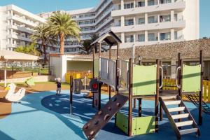 Herní místnost nebo prostor pro děti v ubytování Sunwing Arguineguin Seafront + 16 fotografií