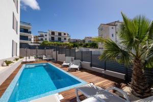 Πισίνα στο ή κοντά στο Adriatic Garden Apartments