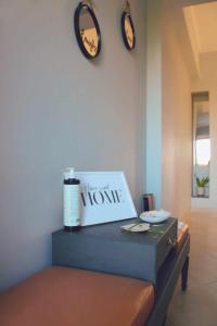 A seating area at Agis home
