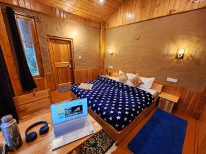 Postel nebo postele na pokoji v ubytování Navira Hills Laida - Banjar