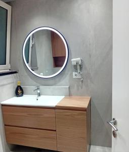 Ảnh trong thư viện ảnh của Tirana Road Blloku Area ở Tirana