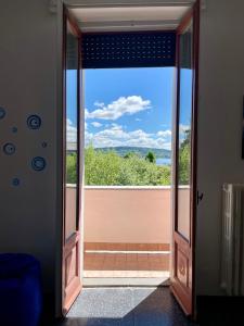 Gallery image of The Luxe by Maiden Art in Arona