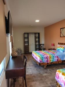 Ένα ή περισσότερα κρεβάτια σε δωμάτιο στο Habitación # 4 de Casa Plutarco