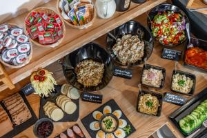 Jedlo v ubytovaní bed & breakfast alebo blízkom okolí