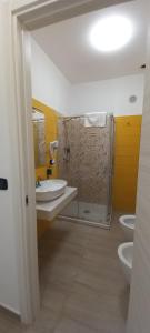 Ванная комната в Maresol Residence