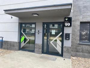 Fasada lub wejście do obiektu Apartament Dekerta garaż, duży taras, smart tv