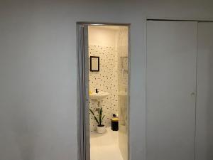 Koupelna v ubytování Habitación Cerca de aeropuerto