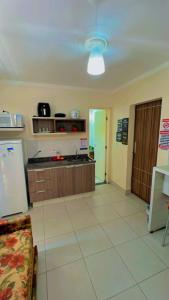 Una cocina o zona de cocina en Flat Diroma Lacqua