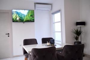 TV a/nebo společenská místnost v ubytování Apartman Kala