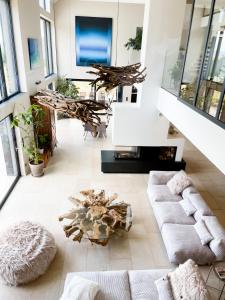 Φωτογραφία από το άλμπουμ του La Maison Bas Lachamp - Luxuary Mountain Villa σε Bellefosse