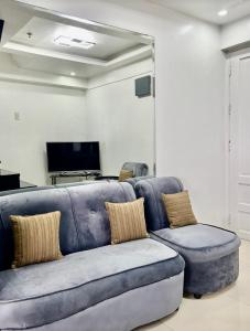 Μια τηλεόραση ή/και κέντρο ψυχαγωγίας στο RL Suite at Isabelle de Valenzuela