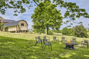 Zahrada ubytování Gorgeous 5 Acre Estate Near Nashville! - F2