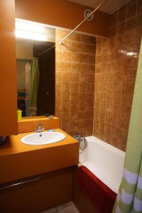 Fotografia z galérie ubytovania Résidence Plein Soleil Ii - studio cabine 4 personnes MAE-0234 v destinácii Orcières