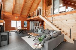 Khu vực ghế ngồi tại Le Vertige - Ski Spa & Sauna +49 ảnh