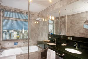 Ένα μπάνιο στο Hotel Spiwak Chipichape Cali
