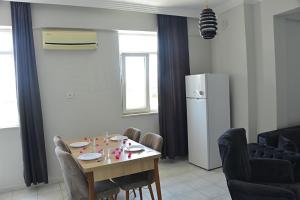 A seating area at Side leon