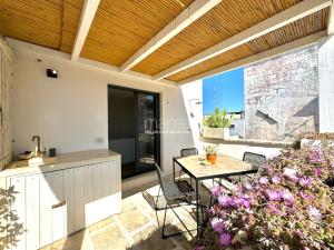 Balkón nebo terasa v ubytování Conte Moresco, terrazzo con vista - Marea Stays Collection + 22 fotografií