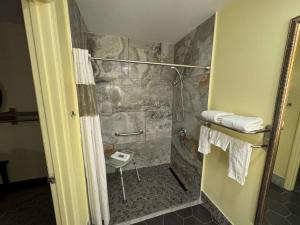 Bagno di SureStay Hotel by Best Western Manning