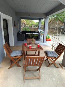 Posezení v ubytování Holiday house with a parking space Siritovci, Krka - 23081